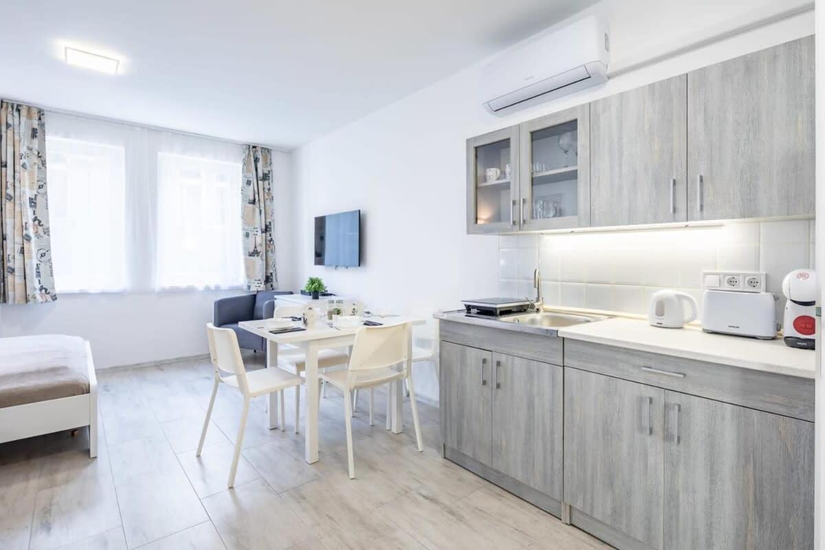 Convenient 2-Room Central Apartment Budapest Exterior photo