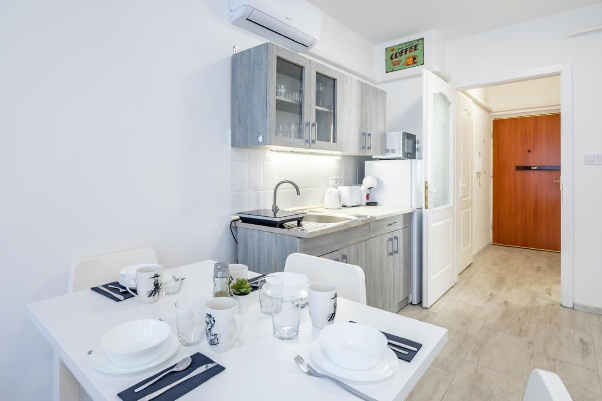 Convenient 2-Room Central Apartment Budapest Exterior photo